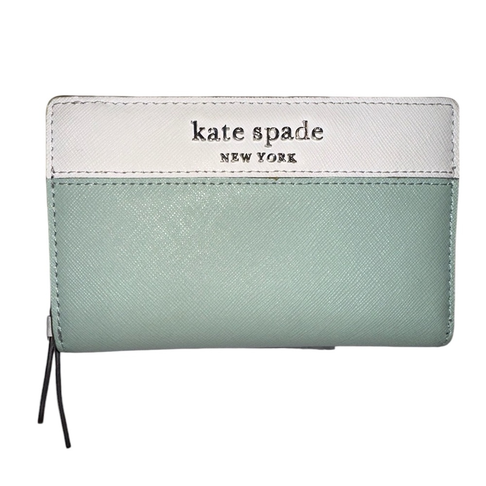 Kate Spade NWOT Cameron Meadow Green and White Saffiano Leather Bifold